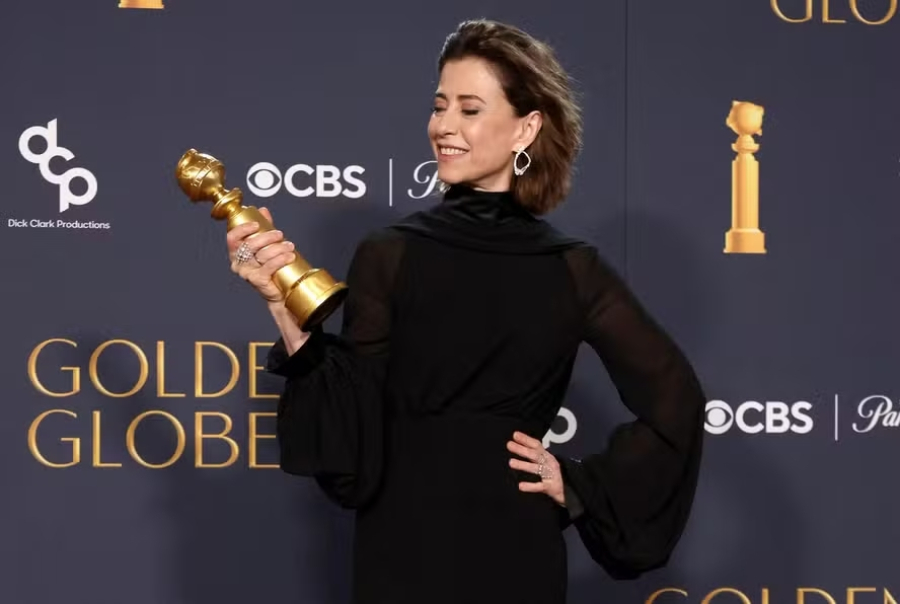 Fernanda Torres Brilha em Premiação Internacional